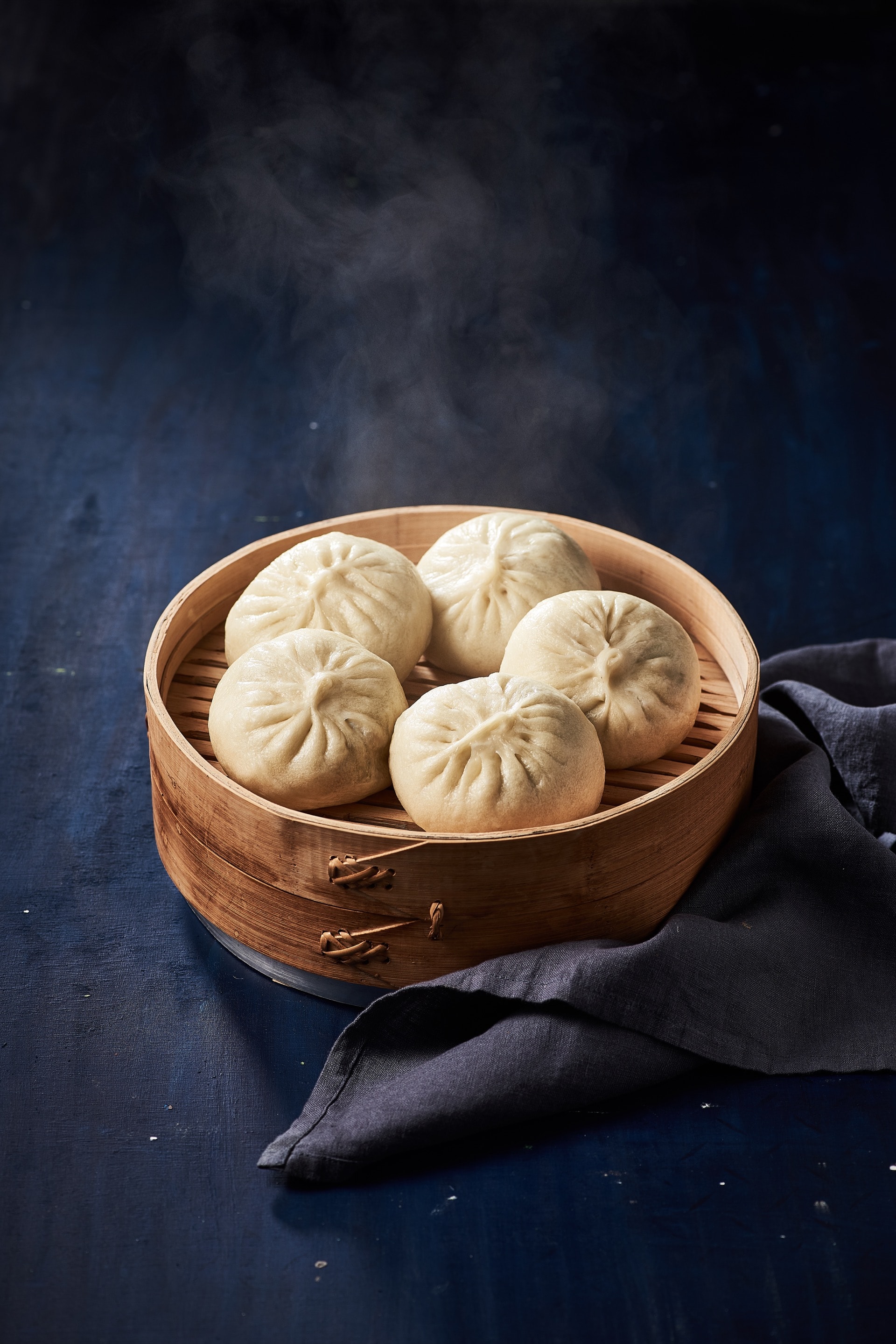 갓 빚은 손만두